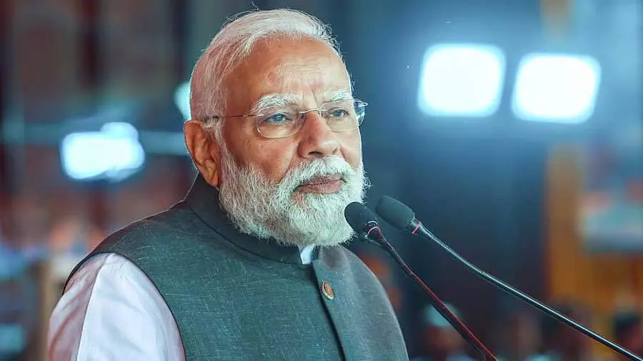 भारत विकास की राह पर तेज़ी से आगे बढ़ रहा है: PM Modi भारत विकास की राह पर तेज़ी से आगे बढ़ रहा है: PM Modi
