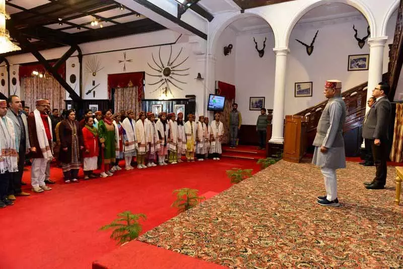 Himachal: राजभवन में राष्ट्रीय गीत वंदे मातरम के 150 वर्ष पूरे होने का जश्न मनाया गया Himachal: राजभवन में राष्ट्रीय गीत वंदे मातरम के 150 वर्ष पूरे होने का जश्न मनाया गया