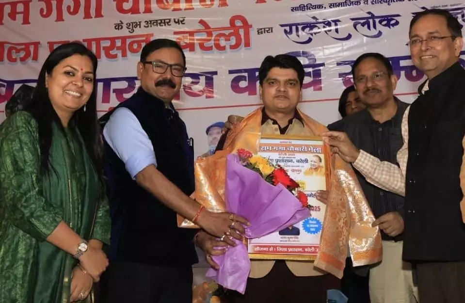 Bareilly: वतन के लिए बलिदान की भावना, तिरंगा रहे अंतिम शान Bareilly: वतन के लिए बलिदान की भावना, तिरंगा रहे अंतिम शान