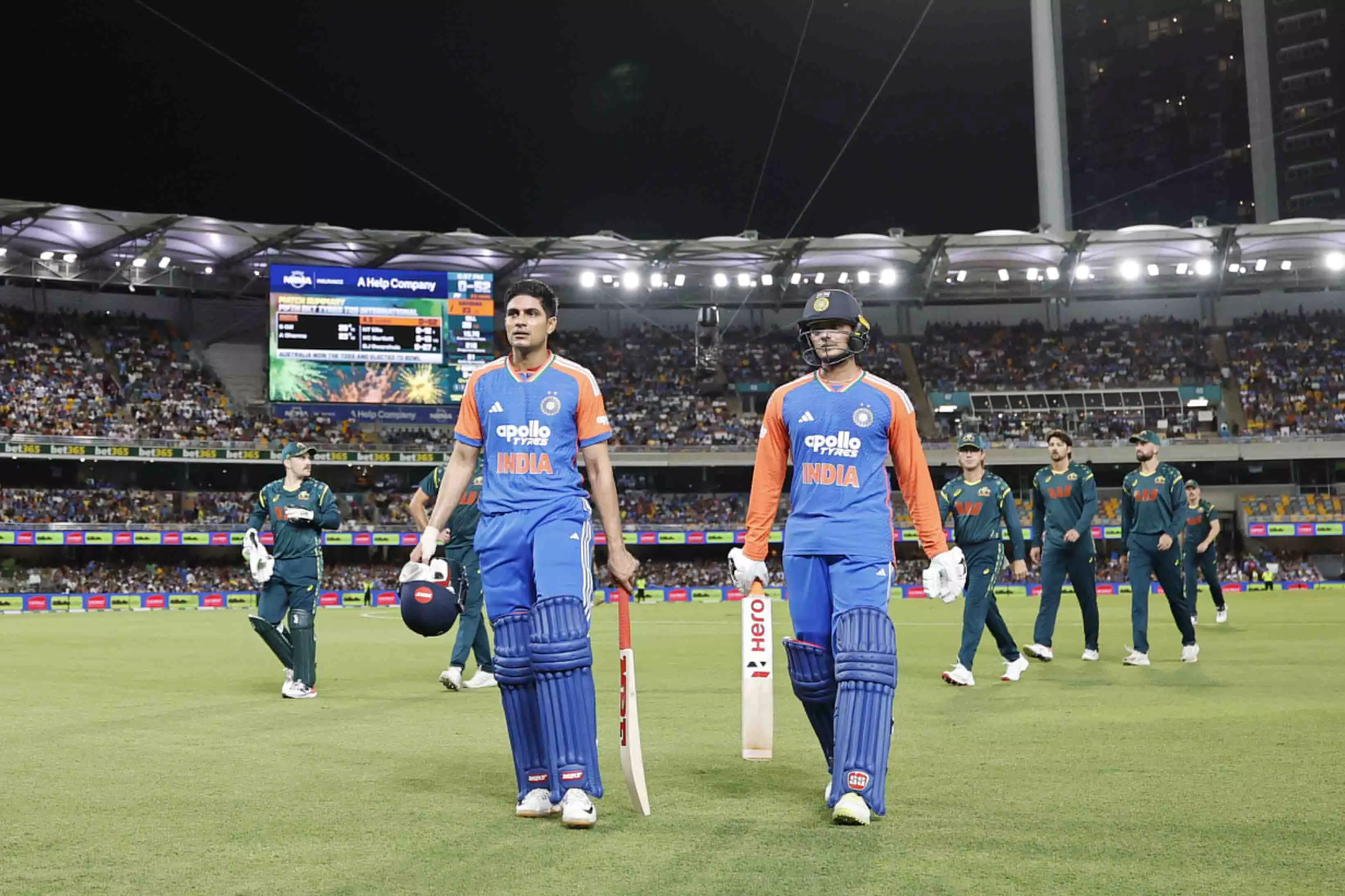 IND vs AUS: टीम इंडिया ने ऑस्ट्रेलिया से जीती सीरीज, जानें अचानक क्यों रोका गया भारत-ऑस्ट्रेलिया मैच? IND vs AUS: टीम इंडिया ने ऑस्ट्रेलिया से जीती सीरीज, जानें अचानक क्यों रोका गया भारत-ऑस्ट्रेलिया मैच?