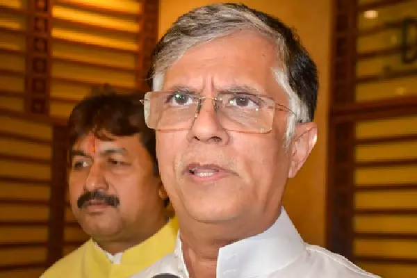 Bihar चुनाव भविष्यवाणी पर कांग्रेस ने गृह मंत्री शाह की आलोचना की Bihar चुनाव भविष्यवाणी पर कांग्रेस ने गृह मंत्री शाह की आलोचना की