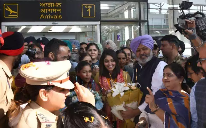 शब्दों में बयां नहीं कर सकती भावना: Harleen शब्दों में बयां नहीं कर सकती भावना: Harleen