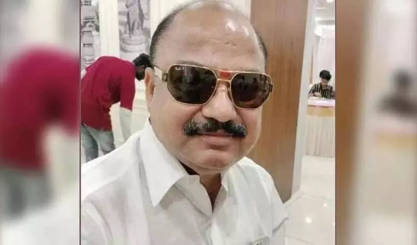 शादी समारोह में नाचते समय BRS नेता की दिल का दौरा पड़ने से मौत शादी समारोह में नाचते समय BRS नेता की दिल का दौरा पड़ने से मौत