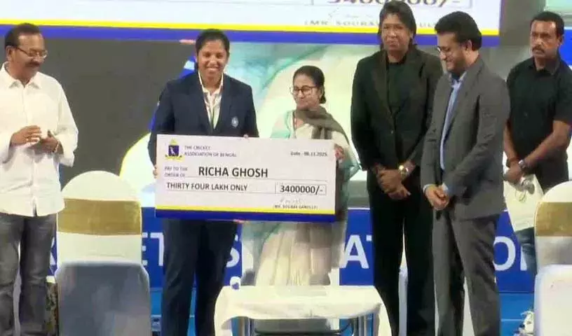 बंगाल सरकार ने ऋचा घोष को राज्य का DSP नियुक्त किया बंगाल सरकार ने ऋचा घोष को राज्य का DSP नियुक्त किया