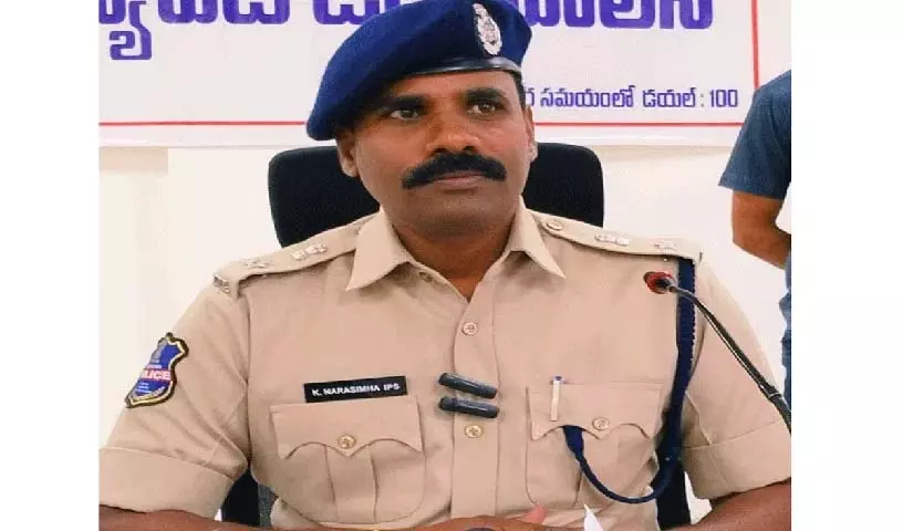 उत्पीड़न की शिकायतें निडरता से दर्ज की जानी चाहिए: SP Narasimha उत्पीड़न की शिकायतें निडरता से दर्ज की जानी चाहिए: SP Narasimha