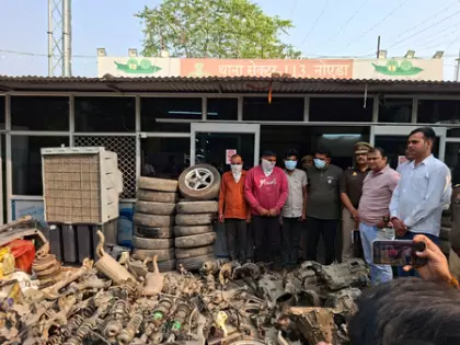 Noida में चार पहिया वाहन चोरी करने वाले गिरोह का पर्दाफाश, 4 गिरफ्तार Noida में चार पहिया वाहन चोरी करने वाले गिरोह का पर्दाफाश, 4 गिरफ्तार