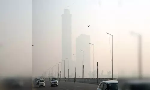 दिल्ली-एनसीआर में बढ़ा प्रदूषण, एक्यूआई 400 के करीब, कई इलाकों में ‘गंभीर’ श्रेणी में पहुंचा स्तर दिल्ली-एनसीआर में बढ़ा प्रदूषण, एक्यूआई 400 के करीब, कई इलाकों में ‘गंभीर’ श्रेणी में पहुंचा स्तर