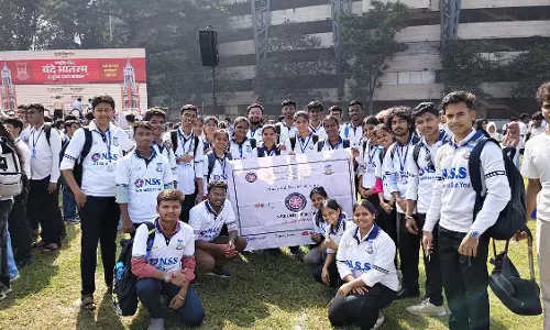 Mumbai यूनिवर्सिटी ने वंदे मातरम के दिल को छू लेने वाले गायन के साथ 150 साल पूरे किए
