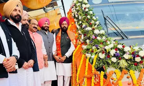 Firozpur में पहली वंदे भारत यात्रा का जश्न मनाते हुए रवनीत बिट्टू ने नई ट्रेनों का वादा किया