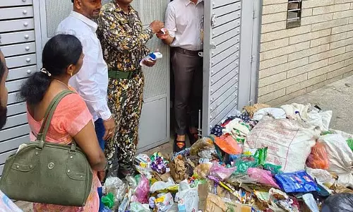 कचरा फैलाने से रोकने के लिए CCTV लगाए गए: 5 लाख का जुर्माना वसूला गया कचरा फैलाने से रोकने के लिए CCTV लगाए गए: 5 लाख का जुर्माना वसूला गया
