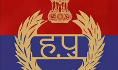 हनीट्रैप मामले में जबरन वसूली की कोशिश के आरोप में Sirsa के दो पुलिसकर्मियों पर मामला दर्ज हनीट्रैप मामले में जबरन वसूली की कोशिश के आरोप में Sirsa के दो पुलिसकर्मियों पर मामला दर्ज