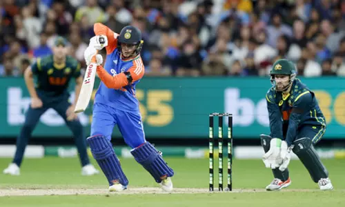 India vs Australia टी20 सीरीज: खराब मौसम ने रोका खेल, भारत ने महज 4.5 ओवरों में बनाए 52 रन