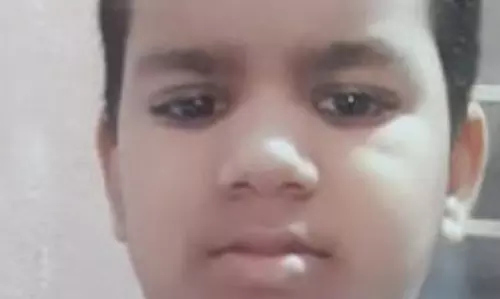 स्कूल के लिए निकले छात्र की लाश तालाब में मिली स्कूल के लिए निकले छात्र की लाश तालाब में मिली