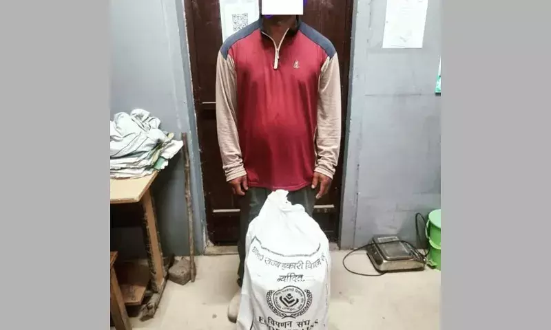 Manipur: इंफाल पूर्व में छापेमारी में 6 किलो गांजा के साथ तस्कर गिरफ्तार