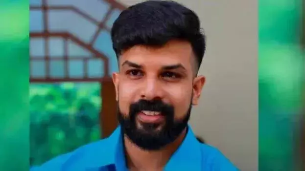 Kerala: चेर्थला में बैंक मैनेजर को ट्रक ने कुचला Kerala: चेर्थला में बैंक मैनेजर को ट्रक ने कुचला