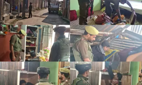 जम्मू-कश्मीर: सोपोर में संदिग्ध OGW पकड़े गए, कई पर मामला दर्ज जम्मू-कश्मीर: सोपोर में संदिग्ध OGW पकड़े गए, कई पर मामला दर्ज