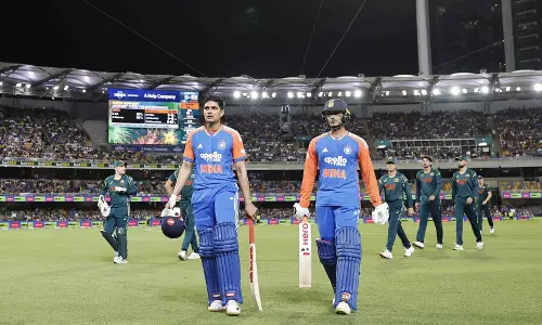 IND vs AUS: टीम इंडिया ने ऑस्ट्रेलिया से जीती सीरीज, जानें अचानक क्यों रोका गया भारत-ऑस्ट्रेलिया मैच?