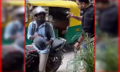 बाप रे! डर वाला सफर...महिला का पूरा शरीर कांपने लगा, फिर... बाप रे! डर वाला सफर...महिला का पूरा शरीर कांपने लगा, फिर...