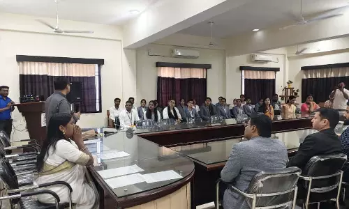 ट्रांसजेंडर समुदाय के विधिक अधिकारों के संरक्षण हेतु जागरूकता सेमिनार आयोजित ट्रांसजेंडर समुदाय के विधिक अधिकारों के संरक्षण हेतु जागरूकता सेमिनार आयोजित