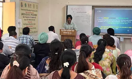 Amritsar: कैरों स्थित डाइट में प्रधानमंत्री श्री के स्कूली शिक्षकों के लिए सेमिनार का आयोजन Amritsar: कैरों स्थित डाइट में प्रधानमंत्री श्री के स्कूली शिक्षकों के लिए सेमिनार का आयोजन