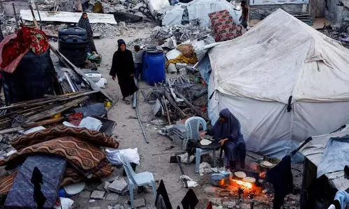 Gaza  युद्ध में अब तक 69,000 से अधिक फिलिस्तीनी मारे गए: स्वास्थ्य मंत्रालय