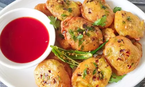 Gilki Pakoda : गरमागरम डिश के रूप में लूट लेगी महफिल Gilki Pakoda : गरमागरम डिश के रूप में लूट लेगी महफिल