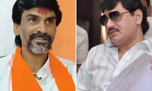 Munde के आरोपों के बाद मनोज जारंगे पाटिल ने नार्को टेस्ट की मांग की Munde के आरोपों के बाद मनोज जारंगे पाटिल ने नार्को टेस्ट की मांग की