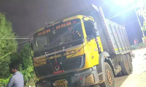 Kollapur के वुरगुट्टा में कांग्रेस नेताओं ने अवैध खनन का आरोप लगाया