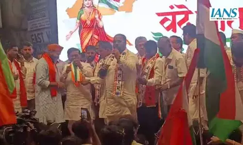 पुणे में ‘वंदे मातरम ग्लोरी मार्च’ से गूंजा देशभक्ति का उत्सव, 150वीं वर्षगांठ पर उमड़ा जनसैलाब