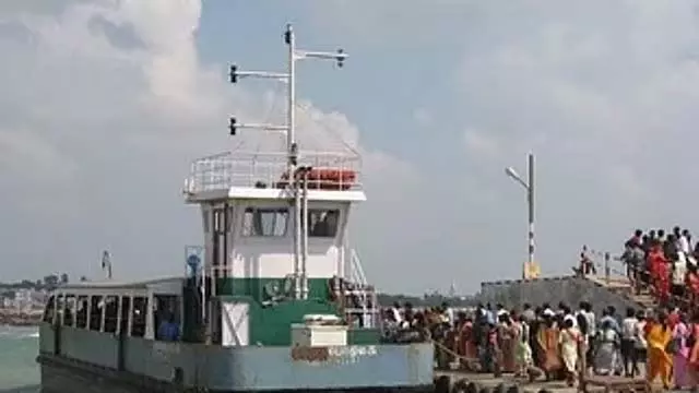 Tamil Nadu: कुमारी में नाव सेवा के घंटे बढ़ा दिए गए है Tamil Nadu: कुमारी में नाव सेवा के घंटे बढ़ा दिए गए है