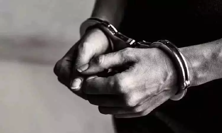 Kundrakudi: महिला की हत्या के आरोप में ड्राइवर गिरफ्तार Kundrakudi: महिला की हत्या के आरोप में ड्राइवर गिरफ्तार