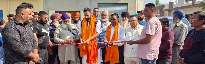 आप मंत्री ने Phagwara में रानीपुर-चेहरू लिंक रोड कार्य का शुभारंभ किया आप मंत्री ने Phagwara में रानीपुर-चेहरू लिंक रोड कार्य का शुभारंभ किया
