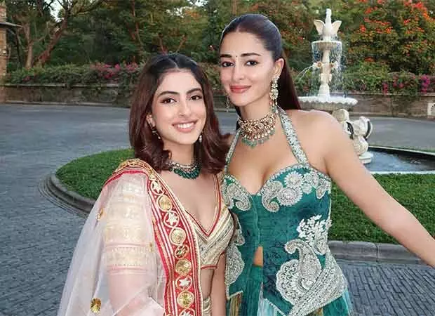 Meera Sakhrani के मेकअप से अनन्या पांडे और नव्या नंदा ने शादी में ग्लैमरस अंदाज़ में बिखेरे जलवे Meera Sakhrani के मेकअप से अनन्या पांडे और नव्या नंदा ने शादी में ग्लैमरस अंदाज़ में बिखेरे जलवे