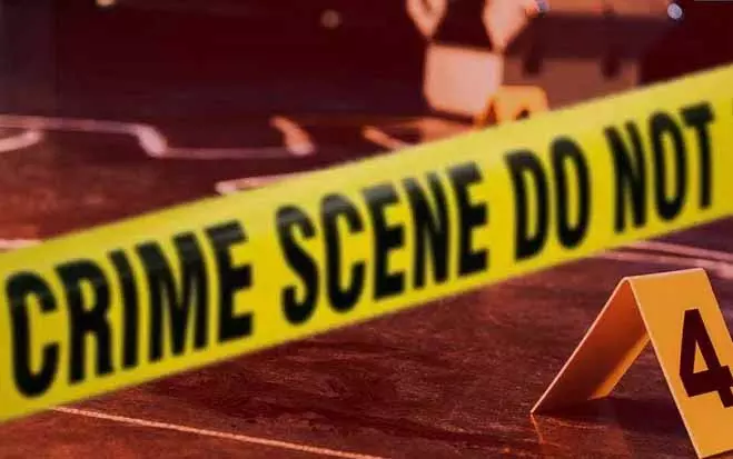 Narsingi में घर में मृत मिली महिला, पुलिस को आत्महत्या का संदेह Narsingi में घर में मृत मिली महिला, पुलिस को आत्महत्या का संदेह