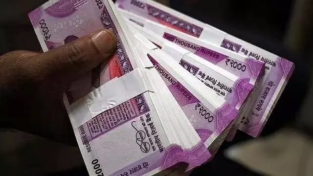 लाभार्थियों के लिए 3 लाख रुपये तक का लोन; मंत्री लक्ष्मी हेब्बलकर लाभार्थियों के लिए 3 लाख रुपये तक का लोन; मंत्री लक्ष्मी हेब्बलकर