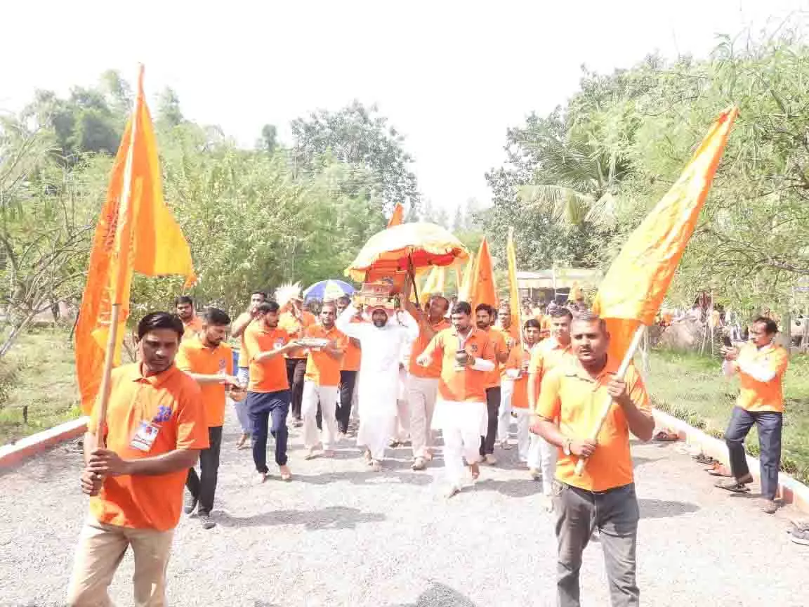 युवा सेवा संघ की राज्यस्तरीय युवा शिविर में उमड़ा युवाओं का जनसैलाब युवा सेवा संघ की राज्यस्तरीय युवा शिविर में उमड़ा युवाओं का जनसैलाब