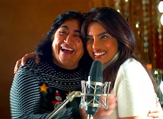 Priyanka Chopra Jonas ने क्रिसमस कर्मा में लास्ट क्रिसमस में देसी ट्विस्ट लाया Priyanka Chopra Jonas ने क्रिसमस कर्मा में लास्ट क्रिसमस में देसी ट्विस्ट लाया