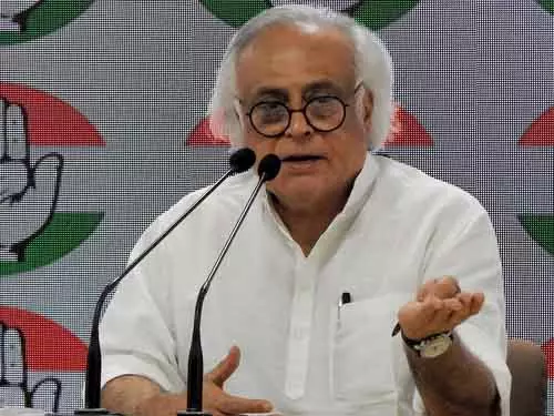 वंदे मातरम विवाद: कांग्रेस ने पीएम मोदी पर टैगोर का अपमान करने का आरोप लगाया वंदे मातरम विवाद: कांग्रेस ने पीएम मोदी पर टैगोर का अपमान करने का आरोप लगाया