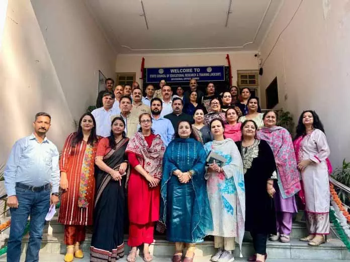 SCERT ने संस्थान प्रमुखों के लिए स्कूल सुरक्षा पर सेमिनार का आयोजन किया SCERT ने संस्थान प्रमुखों के लिए स्कूल सुरक्षा पर सेमिनार का आयोजन किया