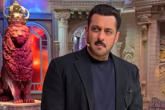 Salman Khan ने तान्या मित्तल के चरित्र हनन के लिए अभिषेक बजाज की आलोचना की Salman Khan ने तान्या मित्तल के चरित्र हनन के लिए अभिषेक बजाज की आलोचना की