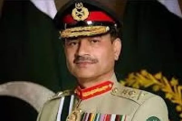 पाकिस्तान के 27वें संविधान संशोधन से जनरल असीम मुनीर की नियुक्ति आसान पाकिस्तान के 27वें संविधान संशोधन से जनरल असीम मुनीर की नियुक्ति आसान