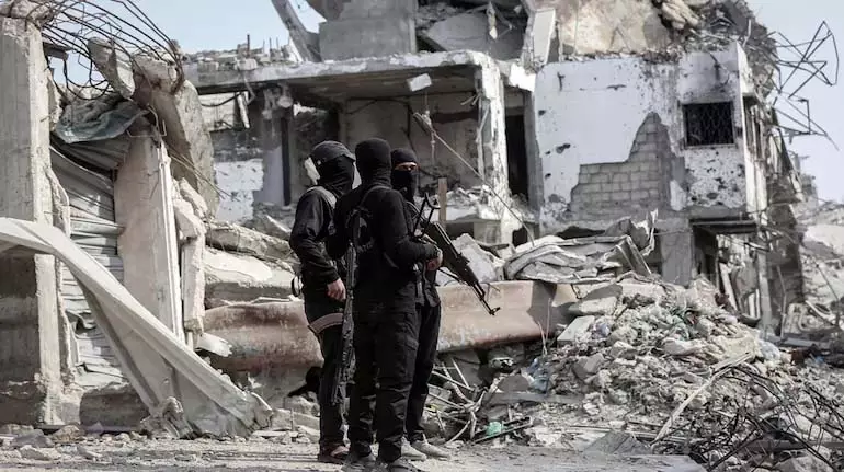 छिपे हुए Hamas लड़ाके ट्रम्प की गाजा शांति योजना के भविष्य का परीक्षण कर रहे हैं छिपे हुए Hamas लड़ाके ट्रम्प की गाजा शांति योजना के भविष्य का परीक्षण कर रहे हैं