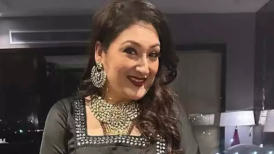 Sunita Ahuja और भांजे कृष्णा की लड़ाई हुई खत्म, भावनाओं को किया साझा Sunita Ahuja और भांजे कृष्णा की लड़ाई हुई खत्म, भावनाओं को किया साझा