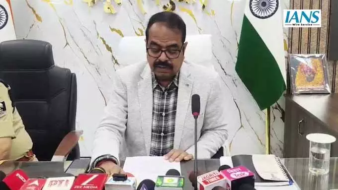 कैमूर में चुनावी मौन अवधि शुरू, बाहरी लोगों को इलाके छोड़ने का निर्देश कैमूर में चुनावी मौन अवधि शुरू, बाहरी लोगों को इलाके छोड़ने का निर्देश