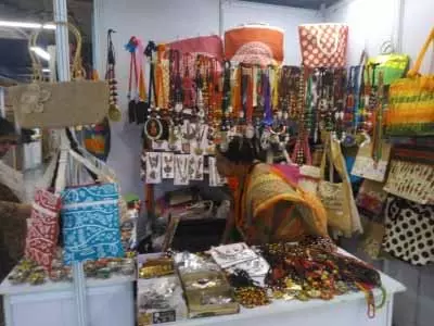 जीएसटी 2.0 भारतीय कारीगरों के लिए बड़ा वरदान, उत्पादों की बिक्री बढ़ी जीएसटी 2.0 भारतीय कारीगरों के लिए बड़ा वरदान, उत्पादों की बिक्री बढ़ी