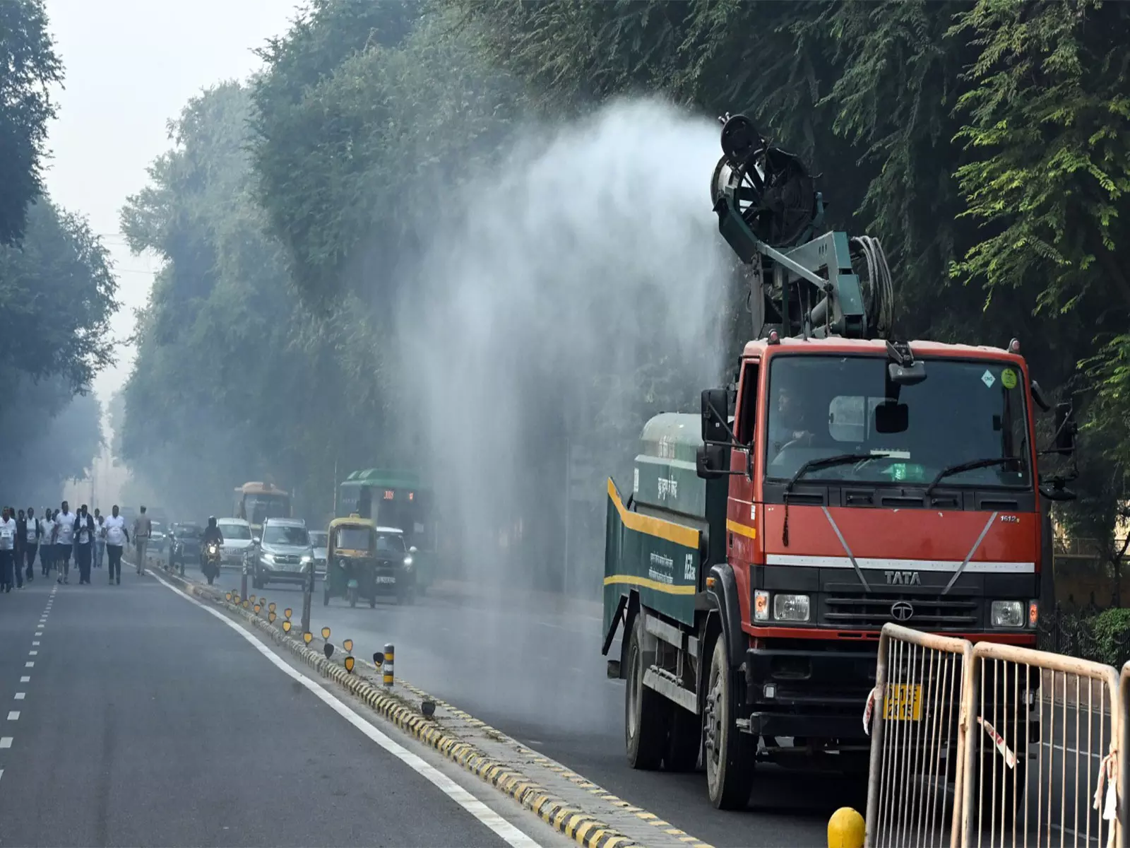 बीजेपी ने AQI मॉनिटर के पास रीडिंग कम करने के लिए पानी छिड़कवाया: AAP प्रवक्ता प्रियंका कक्कड़ बीजेपी ने AQI मॉनिटर के पास रीडिंग कम करने के लिए पानी छिड़कवाया: AAP प्रवक्ता प्रियंका कक्कड़
