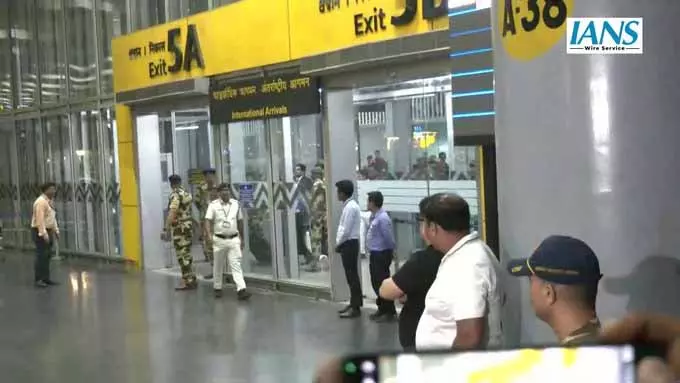 कोलकाता पहुंचे भारतीय क्रिकेट टीम के खिलाड़ी कोलकाता पहुंचे भारतीय क्रिकेट टीम के खिलाड़ी