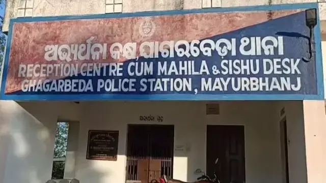 बदमाशों ने व्यापारी पर ताबड़तोड़ फायरिंग कर 50 हजार रुपये लूटे, मौके पर ही मौत बदमाशों ने व्यापारी पर ताबड़तोड़ फायरिंग कर 50 हजार रुपये लूटे, मौके पर ही मौत