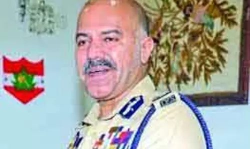 DGP, IGP ने दक्षिण कश्मीर में आतंकवाद रोधी अभियानों की समीक्षा की DGP, IGP ने दक्षिण कश्मीर में आतंकवाद रोधी अभियानों की समीक्षा की