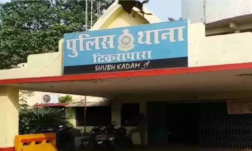 उपद्रवी फायरमैन को ढूंढ रही रायपुर पुलिस उपद्रवी फायरमैन को ढूंढ रही रायपुर पुलिस